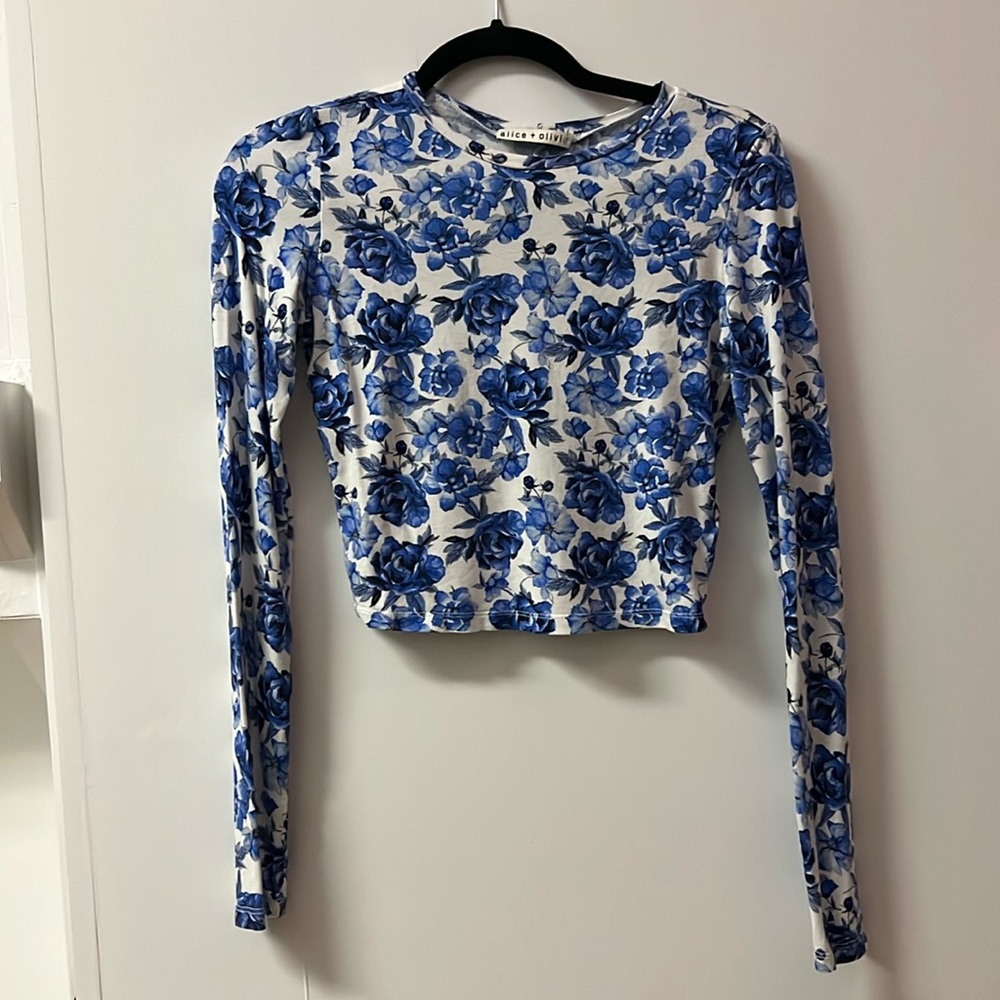 Blue and White Floral Alice and Olivia Top Size XS